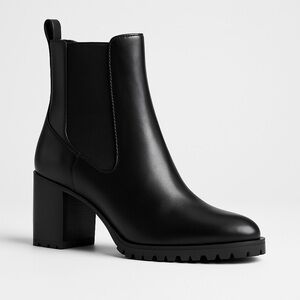 Express Black Leather Chelsea Block Heel Boots – Size 10